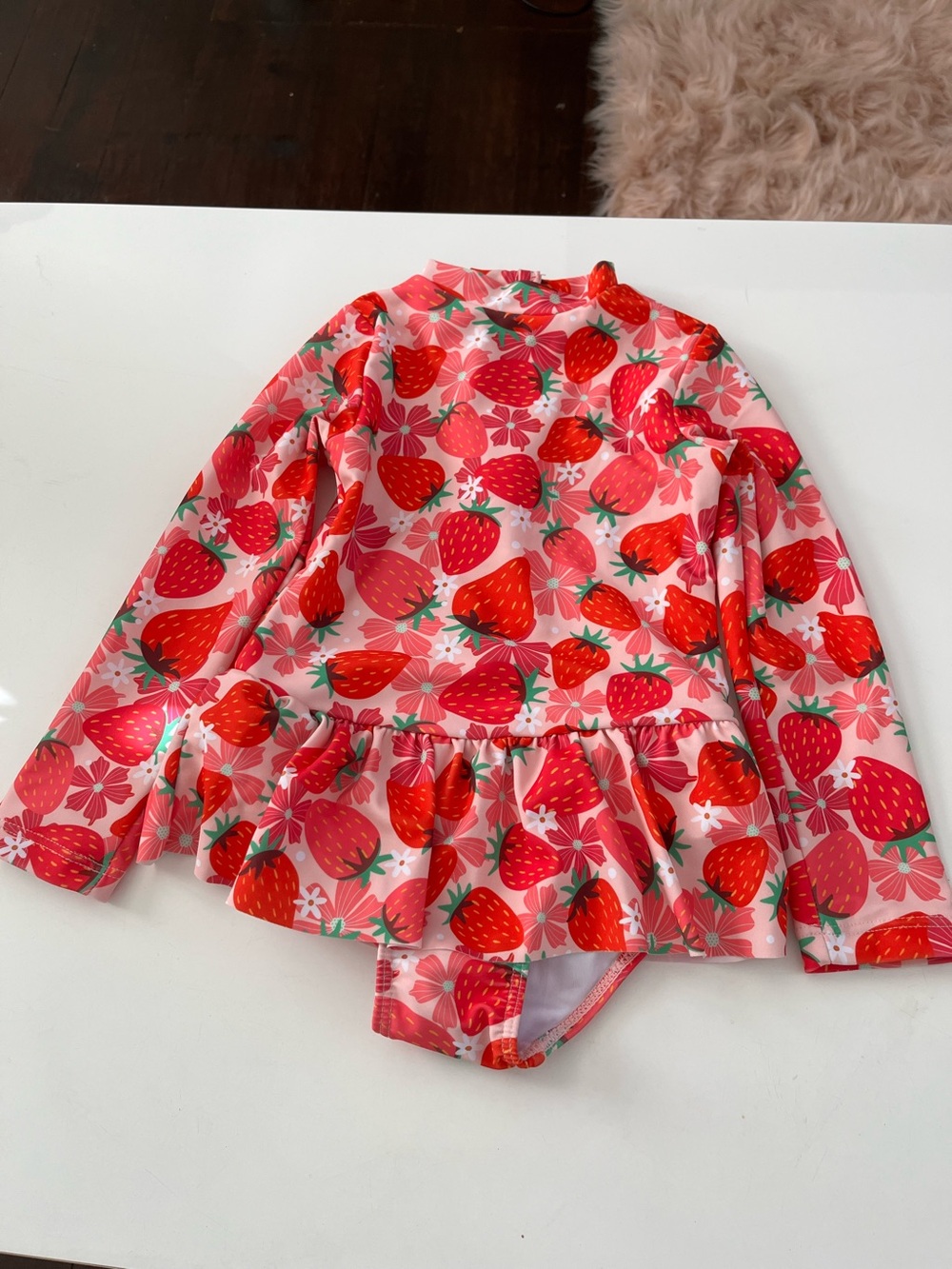 Catimini - long sleeve rashguard One-Piece Swimsuit Toddler Girl strawberry sz 3